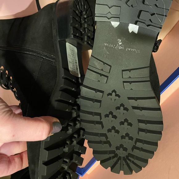 Sz 10. NWT Lustrous faux pearls add a subversive, feminine charm to combat boot - Picture 11 of 15